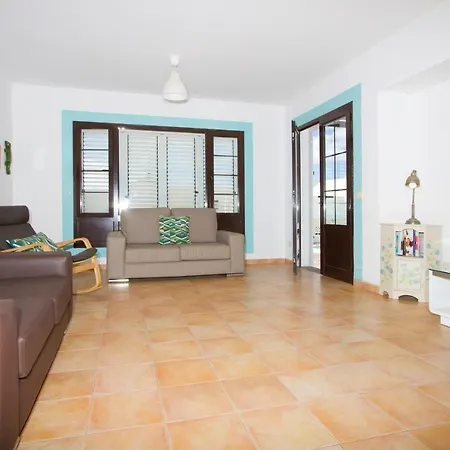 Maria Carmen - 4 Bedrooms Ocean Views Villa