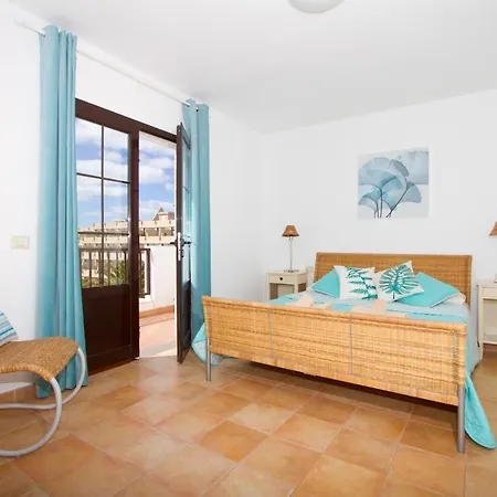 Maria Carmen - 4 Bedrooms Ocean Views Villa *